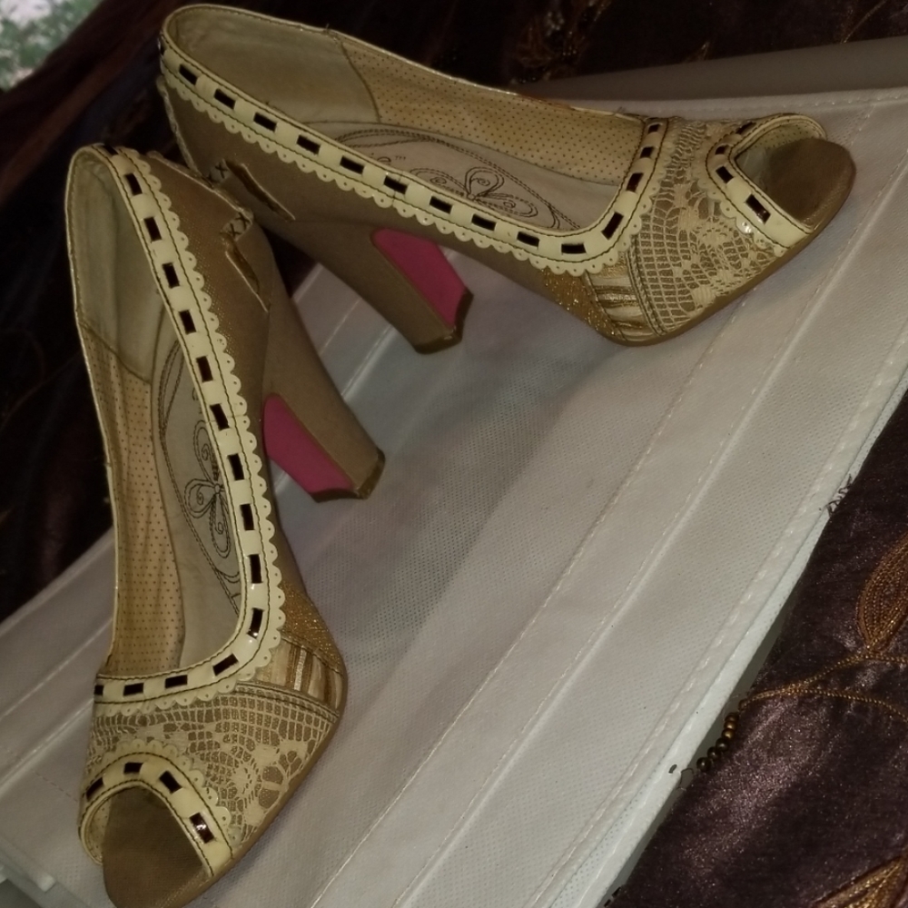 Kenzie Tan peep toe heels